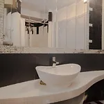 Oniro Luxury