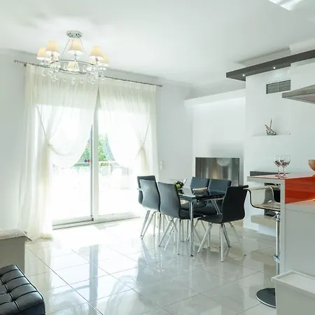 Oniro Luxury * Торони