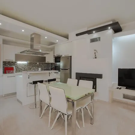 Oniro Luxury Торони