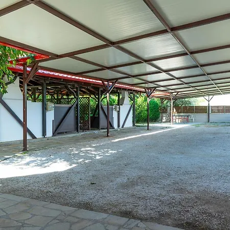 Oniro Luxury * トロニ